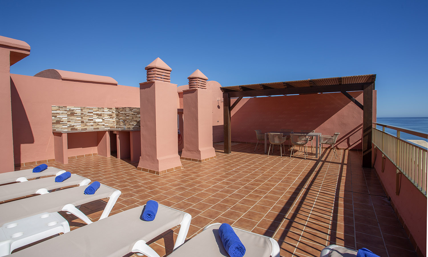 2 Bedroom Penthouse - Roof Terrace